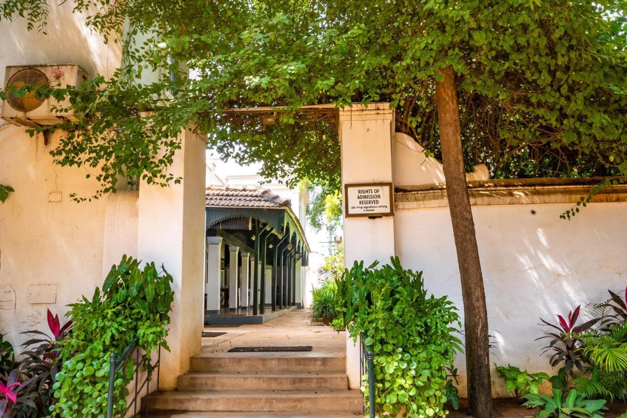 The Bangala Chettinad Hotel Karaikkudi Exterior photo